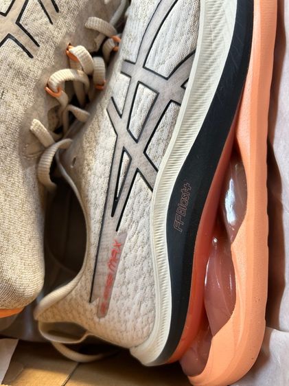 รองเท้าวิ่ง asics รูปที่ 5