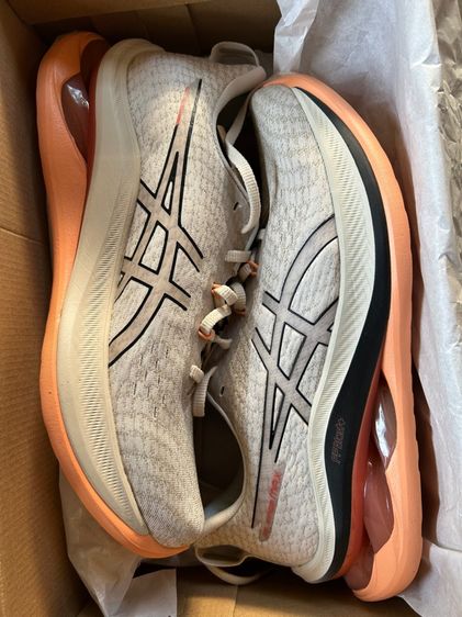 รองเท้าวิ่ง asics รูปที่ 9