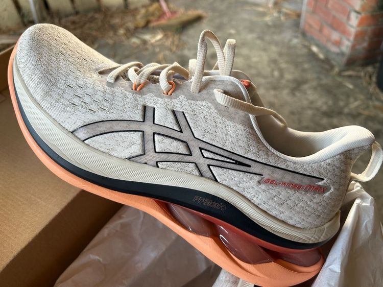 รองเท้าวิ่ง asics รูปที่ 6