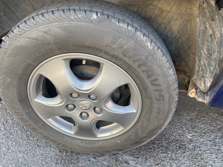 ยางรถยนต์