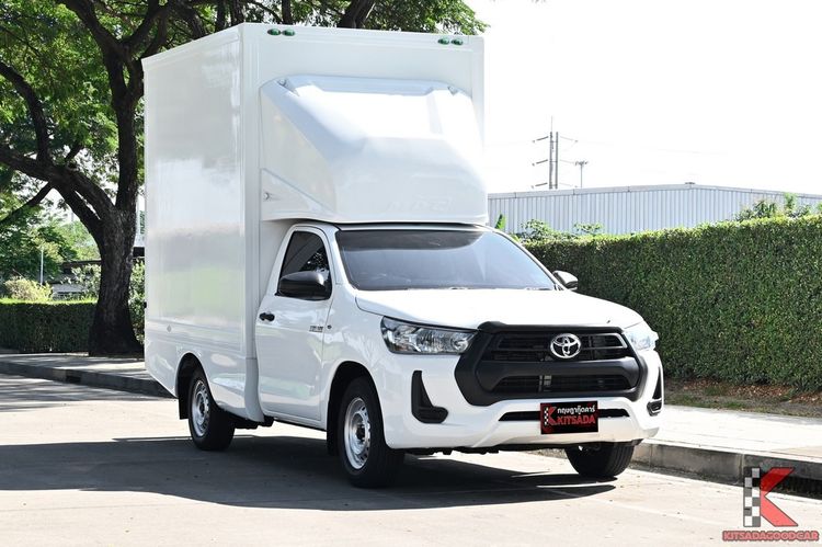 รถ Toyota Hilux Revo 2.4 Entry สี ขาว
