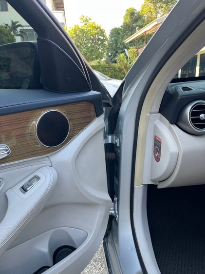 Mercedes-Benz C-Class 2015 C180 Sedan เบนซิน ไม่ติดแก๊ส เกียร์อัตโนมัติ บรอนซ์เงิน รูปที่ 3
