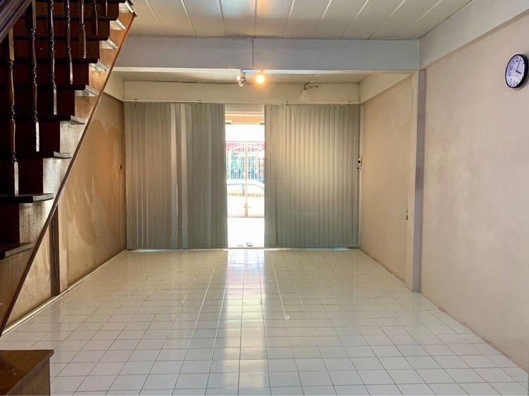 ขายทาวน์เฮ้าส์2ชั้น ทำเลดี หมู่บ้านพระปิ่น3 อ.บางใหญ่ สภาพดี แหล่งชุมชน บ้านสวยสะอาด เดินทางสะดวก เจ้าของขายเอง