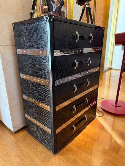 ตู้ 5 ลิ้นชัก หนังพียูลายจรเข้สีดำ มี 2 ใบ รูปที่ 2