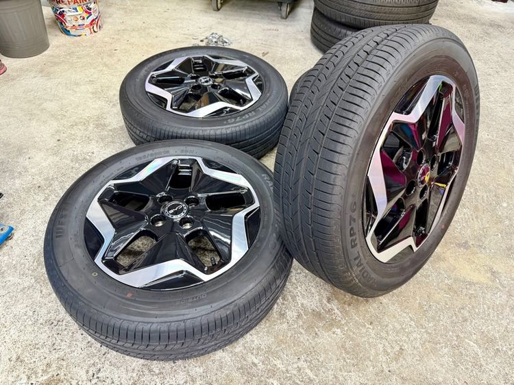 ล้อแม็ก BYD DOLPHIN ขอบ 16” ถอดป้ายแดง ยาง WESTLAKE 195-60R16 ปี 25 ตุ่มหน้ายางยังอยู่ครบ รูปที่ 2