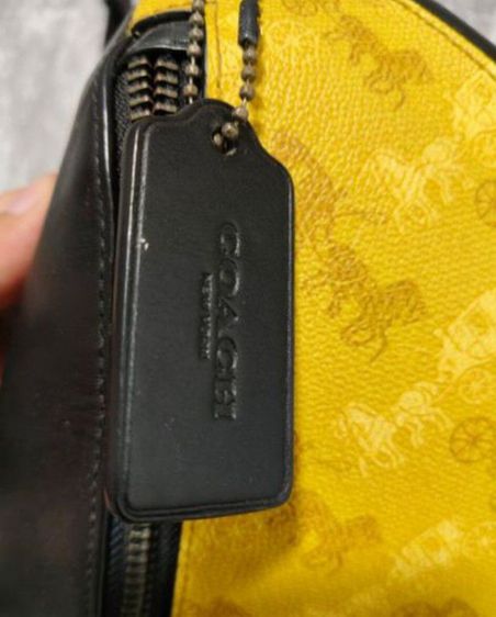 กระเป๋าคาดอก coach mini bag  แท้  รูปที่ 2