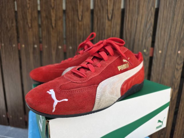 รองเท้าสนีกเกอร์ยอดนิยมจากแบรนด์ puma รุ่นฮิตมหาชน speed cat สีแดง ไซส์ uk6.5 สภาพใหม่กริบ ใช้น้อยมาก เจ้าของขายเอง 