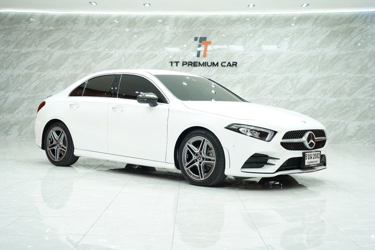 รถ Mercedes-Benz A-Class A200 สี ขาว