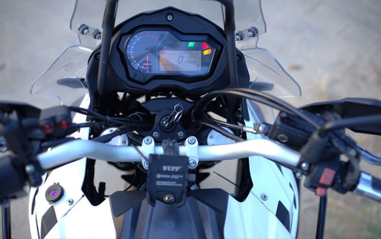 BENELLI TRK 502 รูปที่ 2