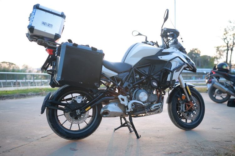 BENELLI TRK 502 รูปที่ 3