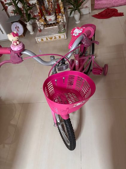 จักรยานเด็กสีชมพู ขนาด 16 นิ้วคะ