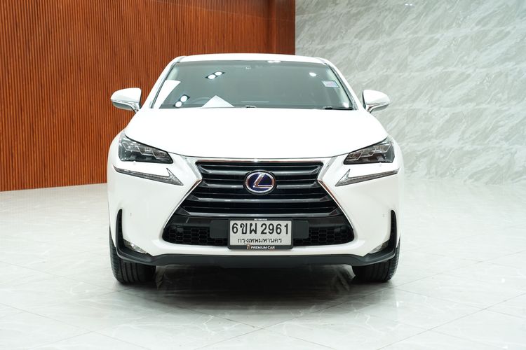 Lexus Nx300h 2015 2.5 Grand Luxury Utility-car ไฮบริด เกียร์อัตโนมัติ ขาว รูปที่ 2