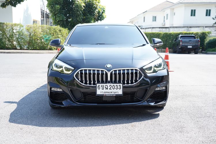BMW Series 2 2024 220i Sedan เบนซิน เกียร์อัตโนมัติ ดำ รูปที่ 2