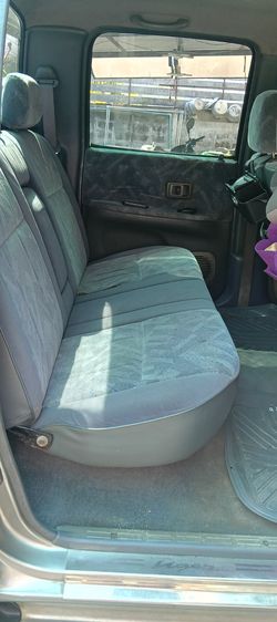 Toyota Hilux Tiger D4D 2002 รุ่นย่อยอื่นๆ Pickup ดีเซล ไม่ติดแก๊ส เกียร์ธรรมดา เทา รูปที่ 2