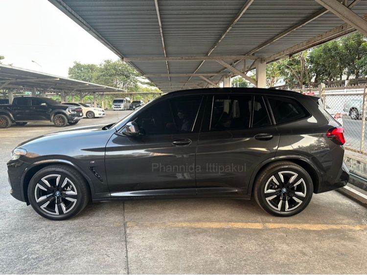 BMW iX3 2023 M Sport Inspiring LCI Utility-car ไฟฟ้า ไม่ติดแก๊ส เกียร์อัตโนมัติ เทา รูปที่ 3