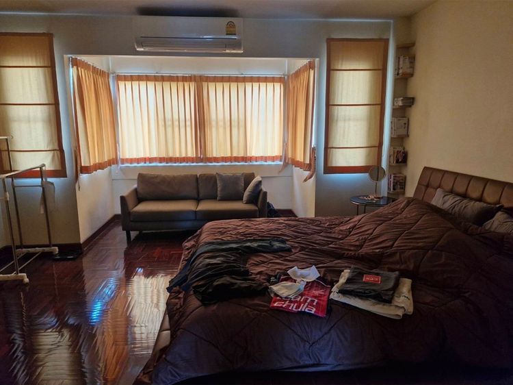 ขายทาวน์เฮ้าส์ 3 ชั้น ทำเลศักยภาพ อินทามระ 17 พญาไท