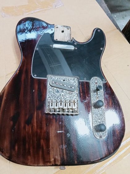 บอดี้กี่ตาร์ สไควเออร์ รูปที่ 3