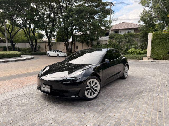 รถ Tesla Model-3 Long Range 4WD สี ดำ