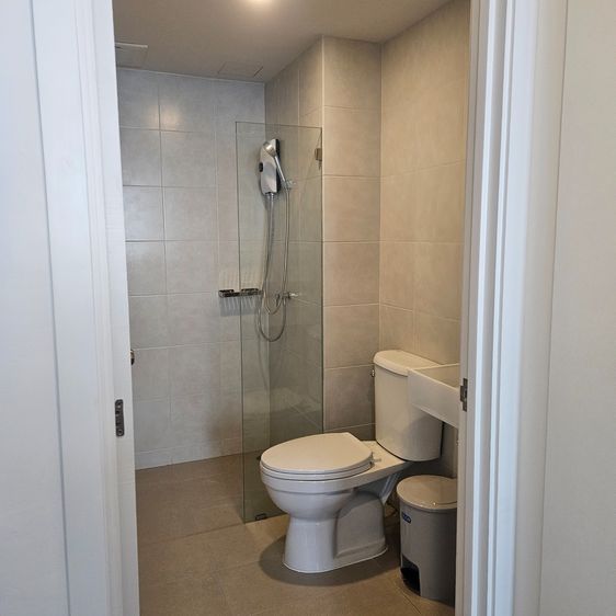 LPN Development ไม่อนุญาต ตกแต่งครบ 2025 ให้เช่าคอนโดใหม่ Earn by LPN ไกล้นิคมอมตะ ชลบุรี รูปที่ 4