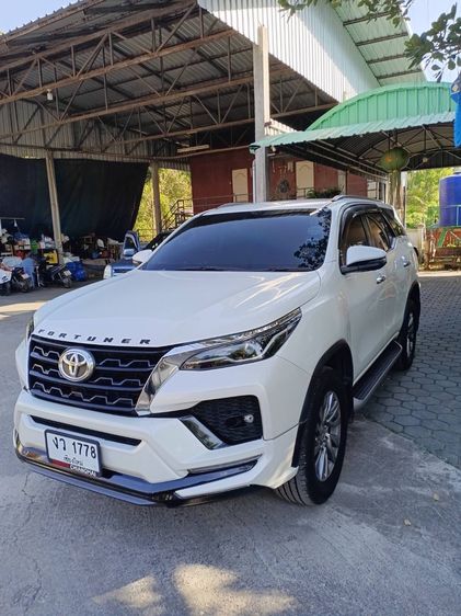 Toyota Fortuner 2020 2.4 V 4WD Utility-car ดีเซล เกียร์อัตโนมัติ ขาว