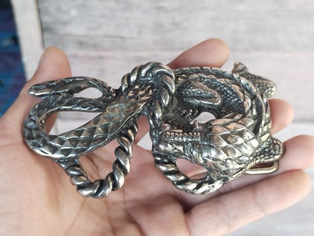 หัวเข็มขัด มังกร ไม่แน่ใจ ว่าใช่เงินไหม รูปที่ 5