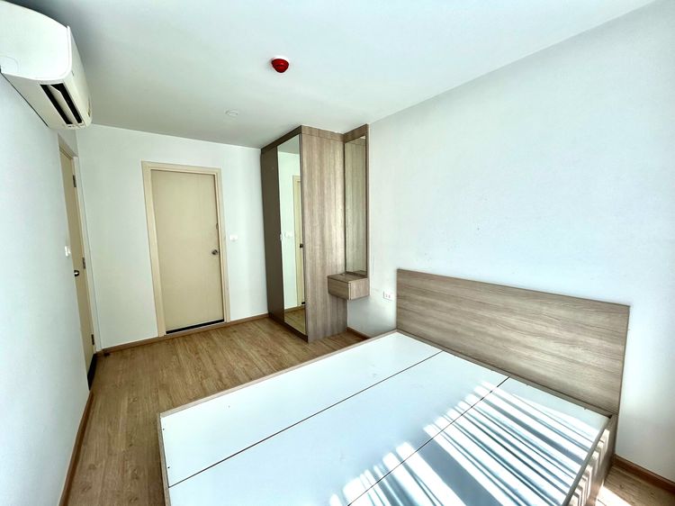 Ananda Development ไม่อนุญาต ตกแต่งครบ 2020 คอนโด 2 ห้องนอน ห้องมุม  46 ตร.ม. ใหญ่สุดในโครงการ  วิวสระว่ายน้ำเต็มตา 3.99 ล้านบาท รูปที่ 4