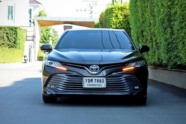 Toyota Camry 2020 2.5 Hybrid Sedan ไฮบริด ไม่ติดแก๊ส เกียร์อัตโนมัติ เทา รูปที่ 3