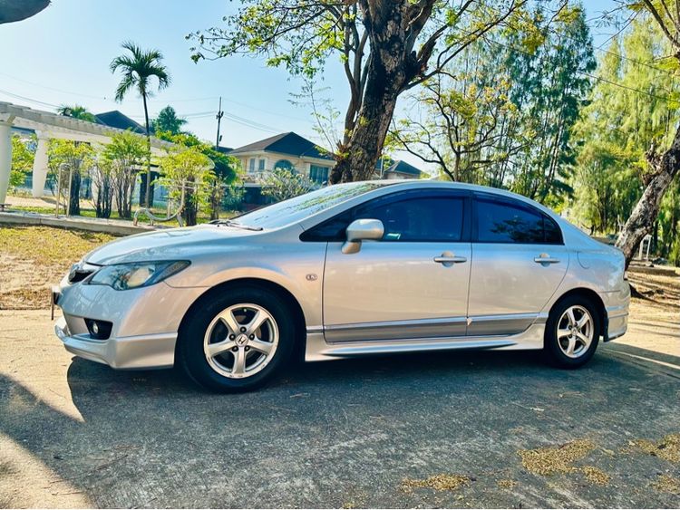 Honda Civic 2010 1.8 S i-VTEC Sedan เบนซิน ไม่ติดแก๊ส เกียร์อัตโนมัติ บรอนซ์เงิน รูปที่ 4