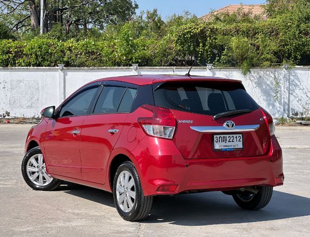 Toyota Yaris 2014 1.2 G Sedan เบนซิน ไม่ติดแก๊ส เกียร์อัตโนมัติ แดง รูปที่ 4
