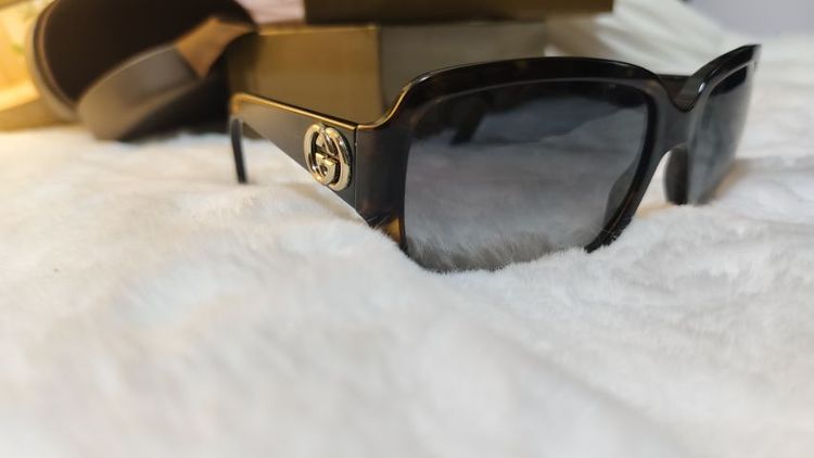 แว่นกันแดด Gucci รูปที่ 3