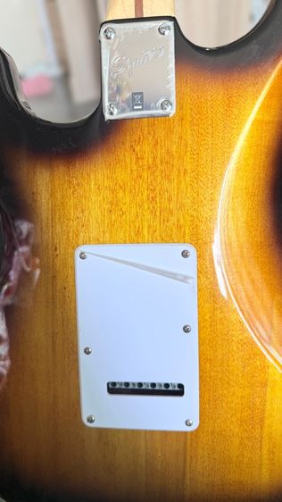 กีต้าร์ไฟฟ้า รูปที่ 4