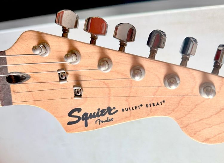 กีต้าร์ไฟฟ้า รูปที่ 3