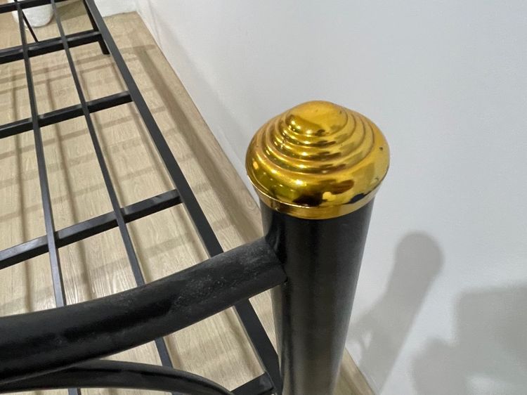 เตียงเหล็กพร้อมฟูก 3.5 ฟุต สภาพดี รูปที่ 6