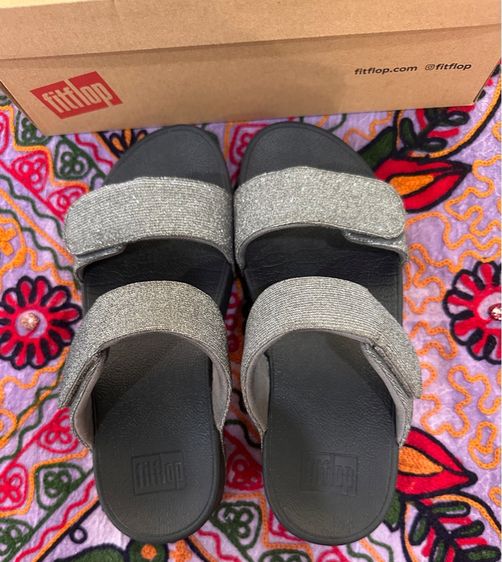 Fitflop รองเท้าแบบสวมสีดำ รูปที่ 3