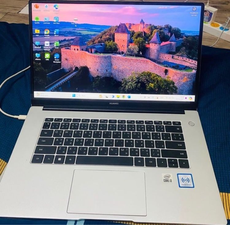 Huawei Matebook D Series อื่นๆ วินโดว์ 8 กิกะไบต์ ไม่ใช่ โน๊ตบุ๊ก