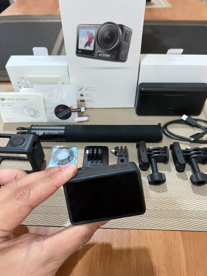 (แถม 128 GB) DJI Osmo Action 4 Adventure Combo สภาพมือใหม่ ไม่ผ่านการใช้งาน รูปที่ 3