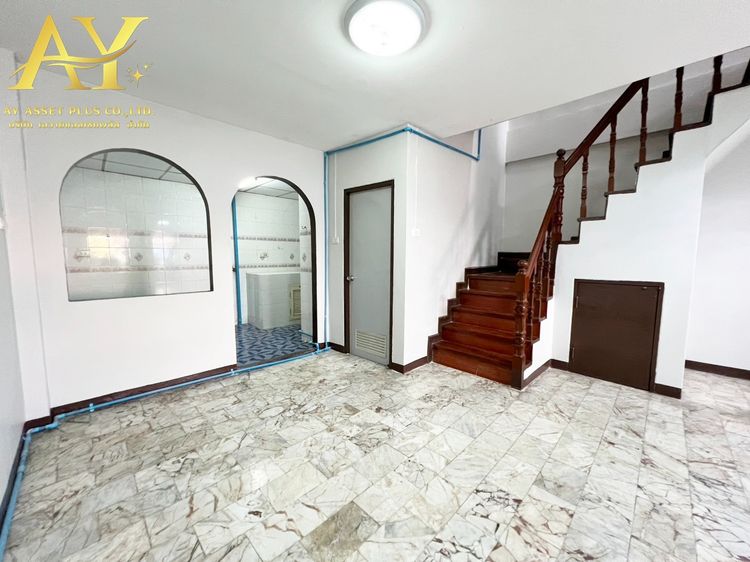 ไม่มี ขายด่วน ทาวน์เฮ้าส์ 2 ชั้น​ หมู่บ้าน เคซี 3 ถนนหทัยราษฏร์ ซอย39  สามวาตะวันตก คลองสามวา กรุงเทพฯ พร้อมอยู่ เพียง 1.9 M รูปที่ 3