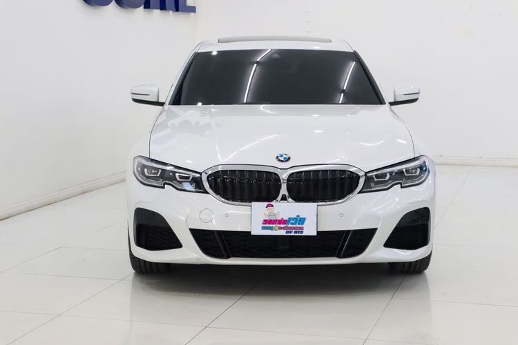 BMW Series 3 2022 320Li Sedan เบนซิน ไม่ติดแก๊ส เกียร์อัตโนมัติ ขาว รูปที่ 3