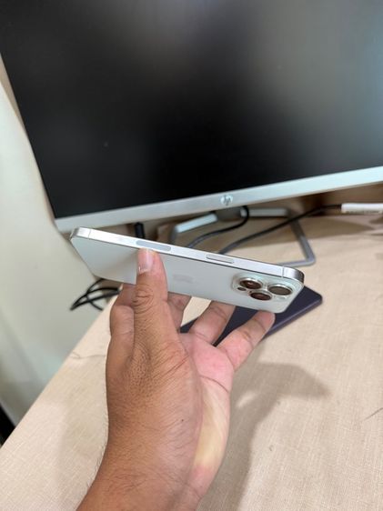 iPhone 15 Pro Max 1T(1024GB) White Titanium สวยใส เดิมๆ แบต 100 สอบถามเพิ่มเติมได้ครับ รูปที่ 8