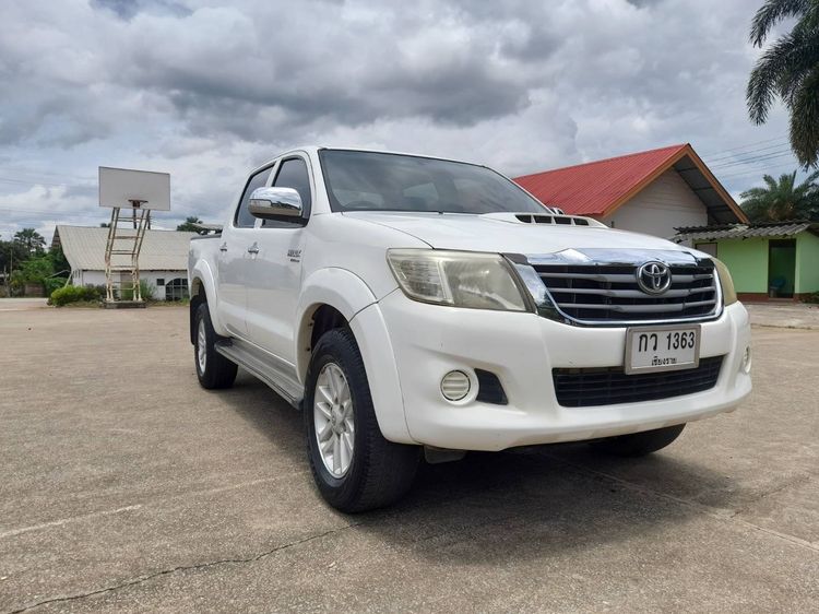 รถ Toyota Hilux Vigo Champ Smart Cab 2.5 E VNT 4WD สี ขาว
