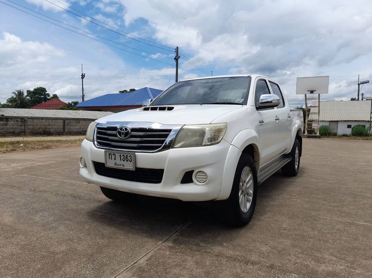 Toyota Hilux Vigo Champ 2015 Smart Cab 2.5 E VNT 4WD Pickup ดีเซล ไม่ติดแก๊ส เกียร์ธรรมดา ขาว รูปที่ 2