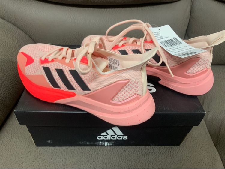 ขายรองเท้า adidas 👟 ไซส์ 39.5 (ประมาณ 24.5 ซม.) ของใหม่ ป้ายยังอยู่ กล่องครบ 