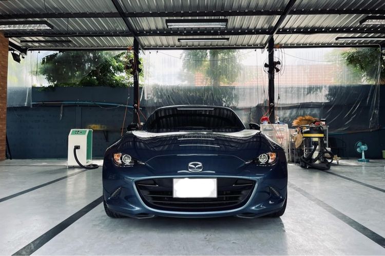 Mazda MX-5 2018 2.0 เบนซิน เกียร์อัตโนมัติ น้ำเงิน รูปที่ 3