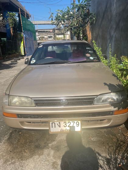 รถ Toyota Corolla 1.6 GLi สี น้ำตาล