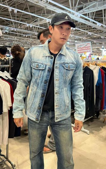 PullBear แจ้กเก้ตยีนส์ สวยงานดี