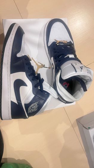 Nike Air Jordan 1 Mid SE รูปที่ 5