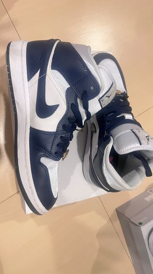 Nike Air Jordan 1 Mid SE รูปที่ 6