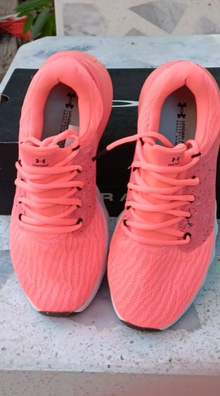 รองเท้าวิ่ง under armour รูปที่ 4