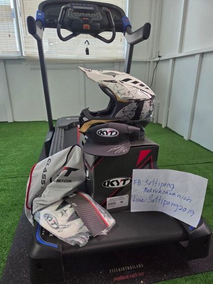 หมวกกันน็อค Vาย หมวกกันน๊อค  ทรงวิบาก มือ1  KYT Skyhawk  Jarvis Signature Edition  ไซส์ M  ครับ   น้ำหนักประมาณ 1100 ± 50 กรัม 