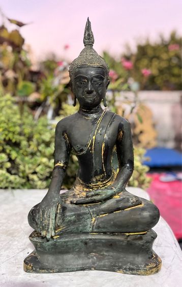 พระบูชาอู่ทองเนื้อสำริดเก่า